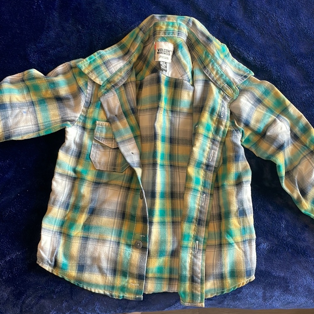 Volcom boys top